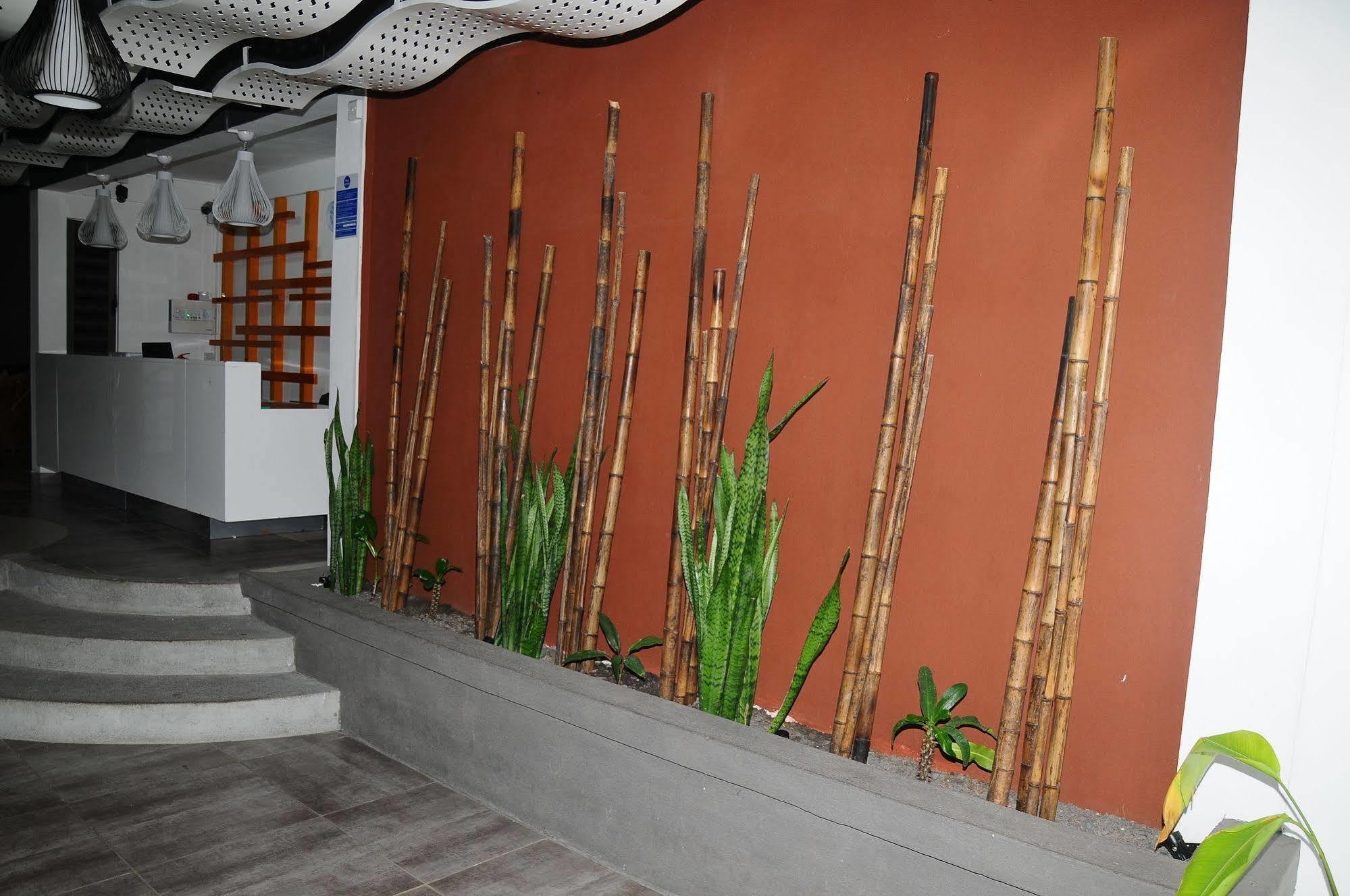 Le Flamboyant Hotel Port Mathurin Ngoại thất bức ảnh
